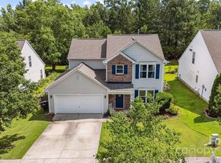 128 Amber Woods Dr, Tega Cay, SC 29708