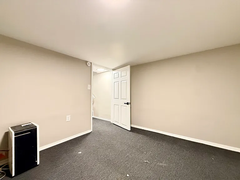1004 Girard St NW — Photo 32