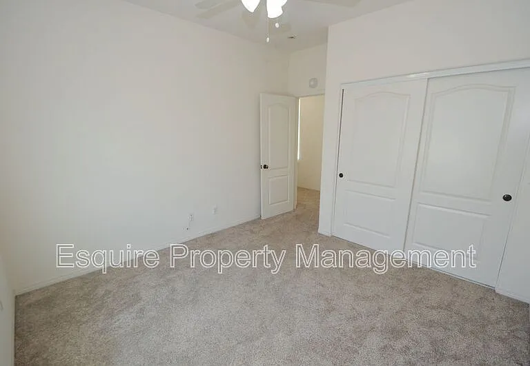 13735 Blue Ridge Way — Photo 26