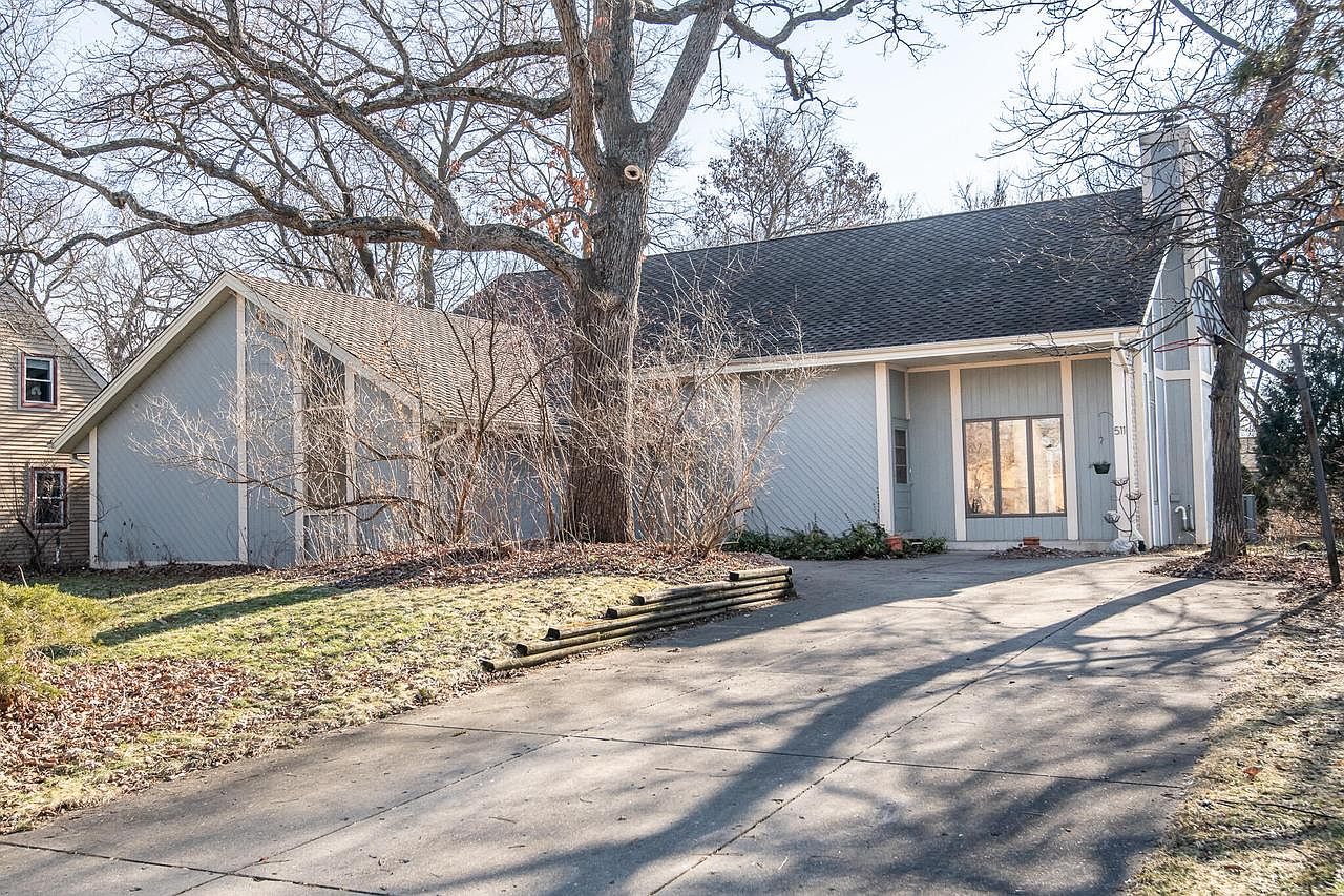 511 Glenwood DR, Hartland, WI 53029 Zillow