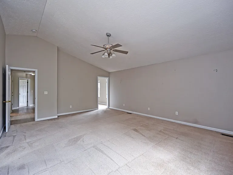 8097 Winding Creek Ct — Photo 24
