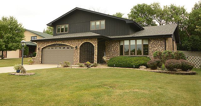 1st image of 12133 W Forest View Dr