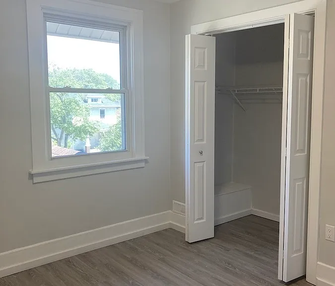 681 Partington Ave #MAIN — Photo 10