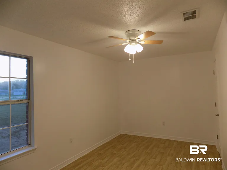 23266 Wilson Dr — Photo 10