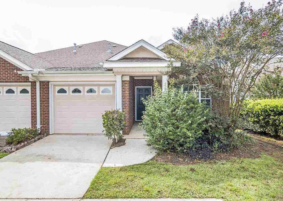 1st image of 1056 Kingdom Dr