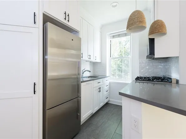 5 Midland Gardens #1H, Bronxville, NY 10708