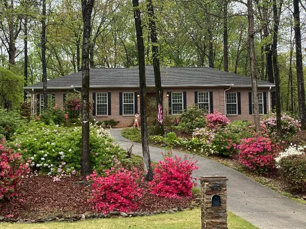 485 Summertrees Dr, Auburn, AL 36832