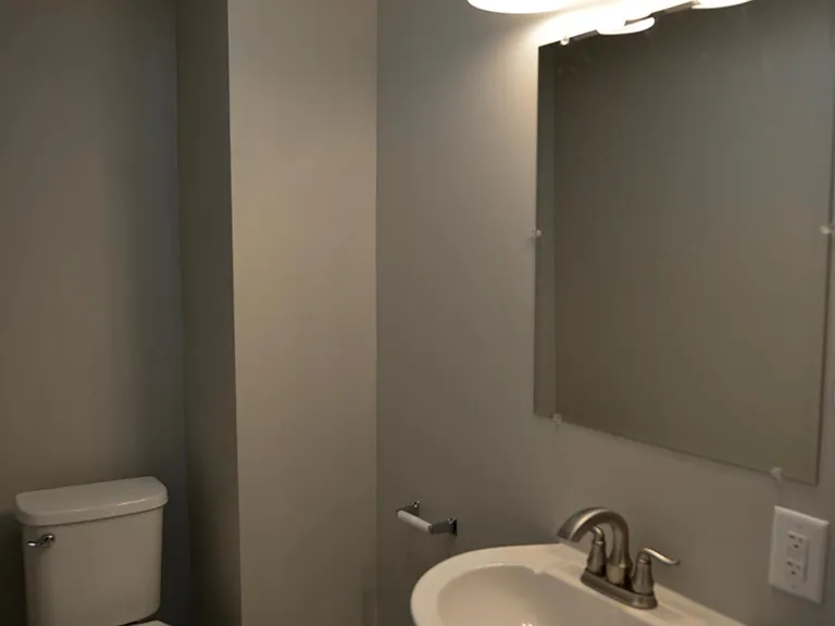 467 Taylor St — Photo 3