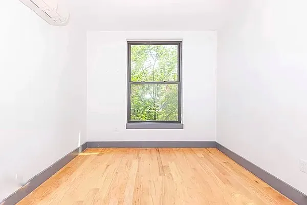 Rented by Rentall Group Inc | media 4