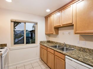 120 12th Ave E #120, Seattle, WA 98102