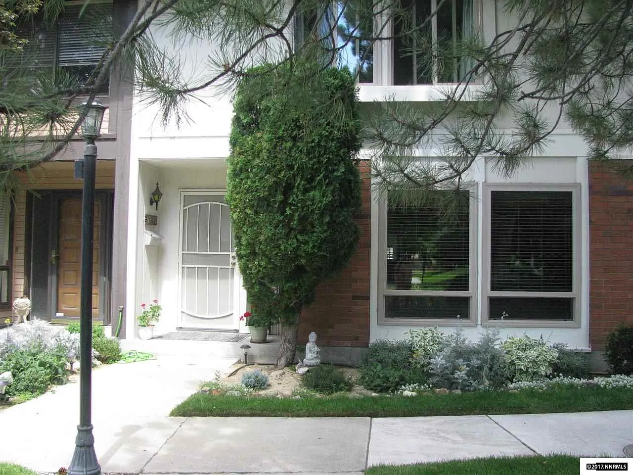 1441 Foster Dr photo 1