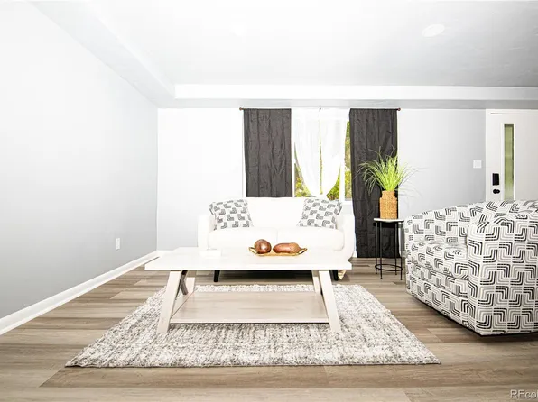 901 S Osceola Street, Denver, CO 80219