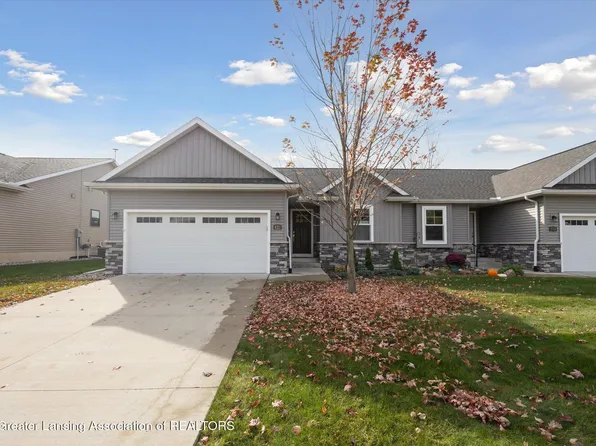 122 Vansickle Dr #55, Charlotte, MI 48813