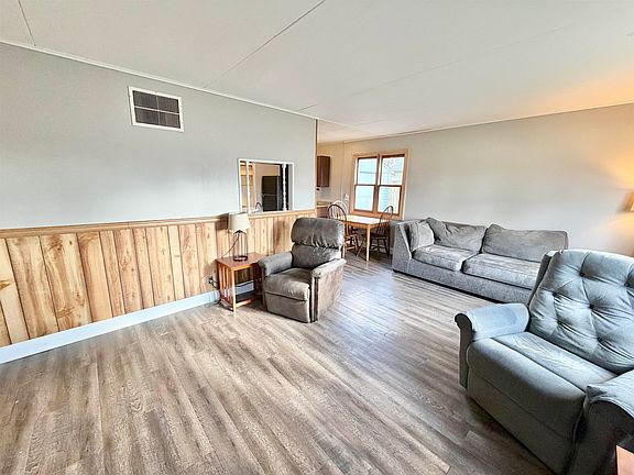5th image of 2707 Ridge Ave