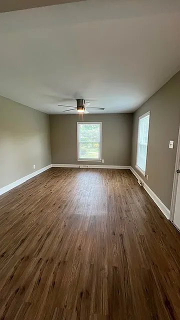 2 bed, 887 sqft, $1,850 — Photo 2