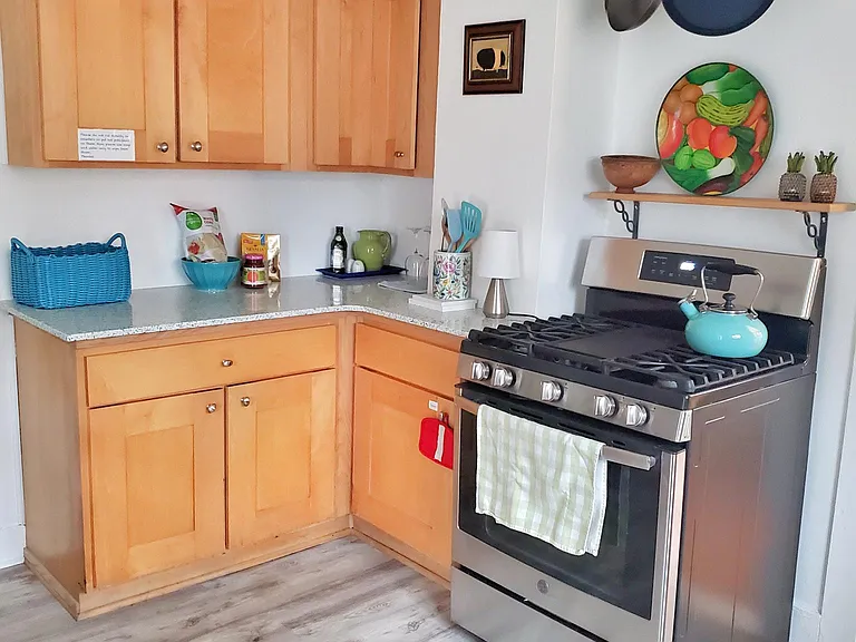 917 La Farge Ave — Photo 5