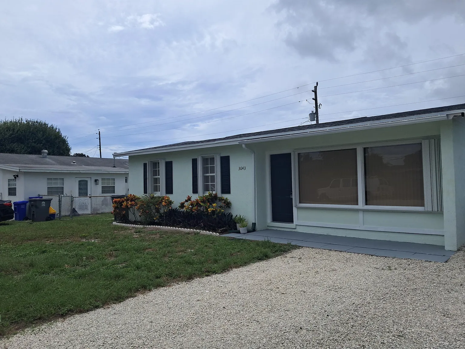 2 bed, 1.0 bath, 1380 sqft, $2,300 — Photo 2