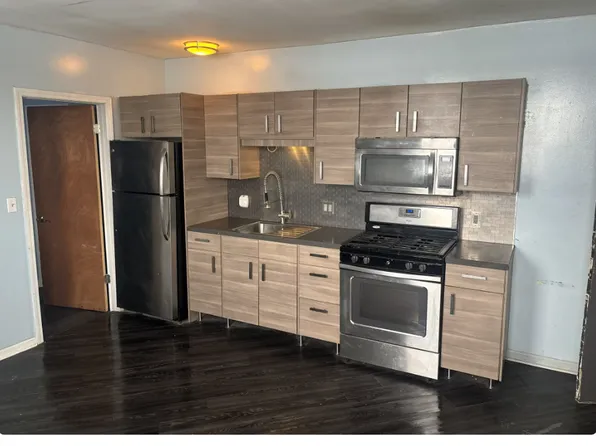 2221 Brewerton Rd APT 2, Syracuse, NY 13211