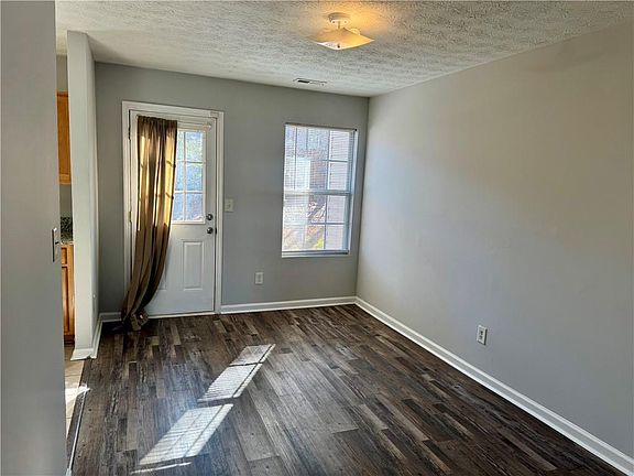 5th image of 5663 Windfall Ln