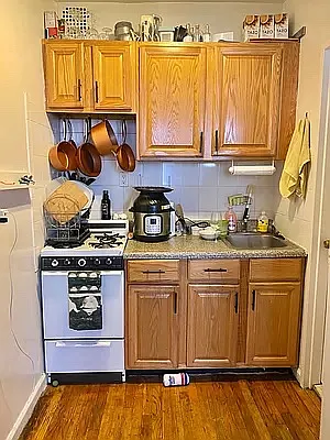 Rented by AZ REALTY NYC LLC | media 13