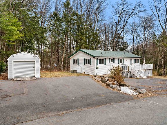 3rd image of 11 Avalon Road