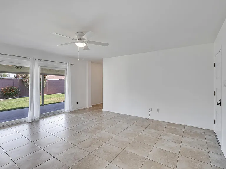 8513 E Rancho Vista Dr — Photo 7
