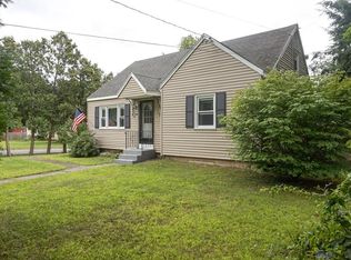 54 Pineywood Rd, Southwick, MA 01077