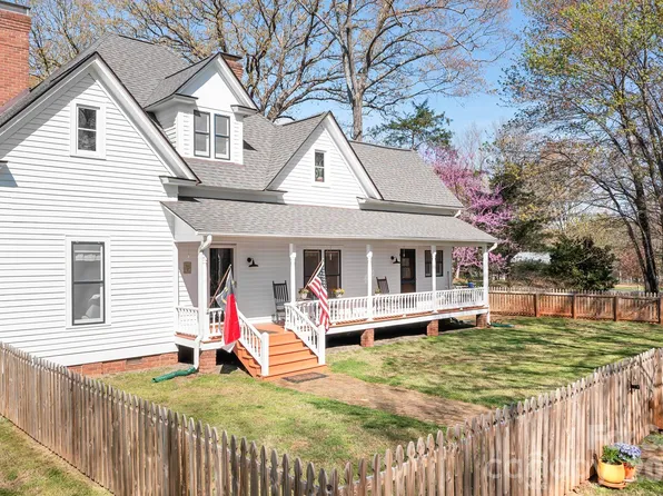 1315 Scotts Creek Rd, Statesville, NC 28625