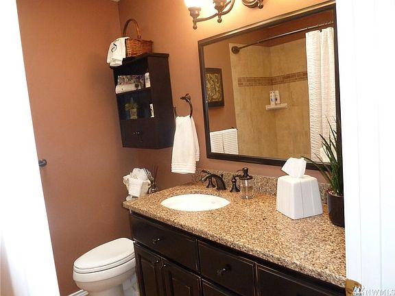 3rd image of 26305 Lake Wilderness Country Club Dr SE #C