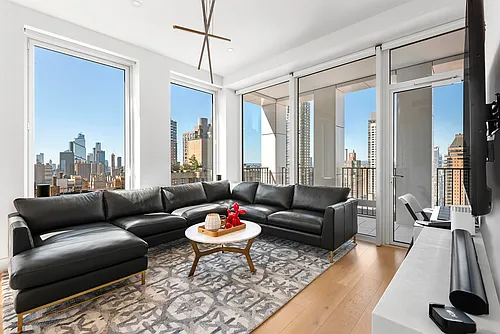 15 W 61st St #30D Photo 1