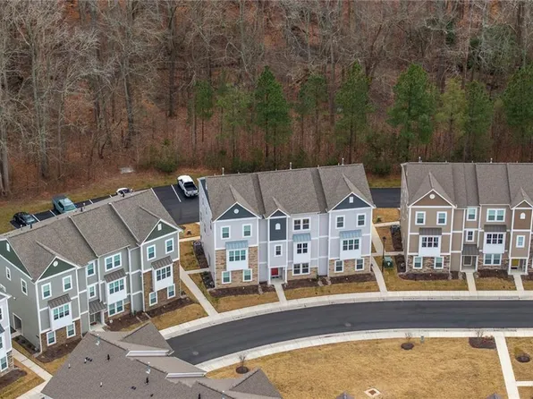 2009 Laycock Ln #102, Suffolk, VA 23435