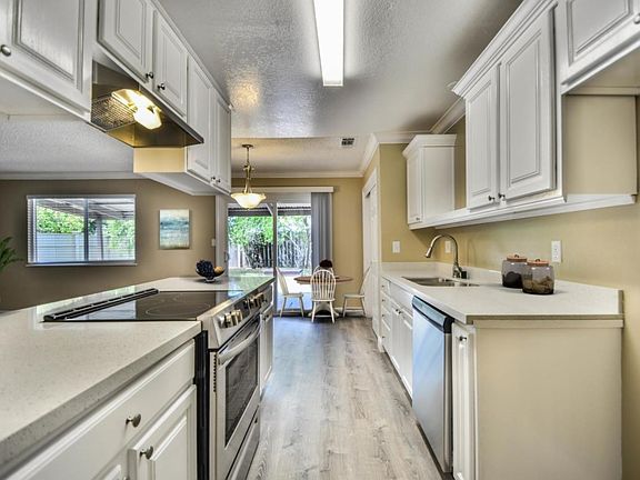 2nd image of 9451 Cherbourg Way