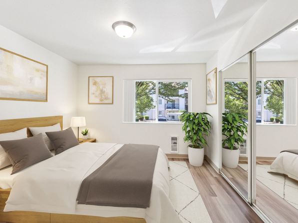 1011 128th St SW #C103