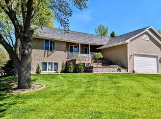 2104 6th Ave SE, Willmar, MN 56201