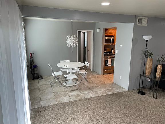 3rd image of 1182 S Foothill Dr