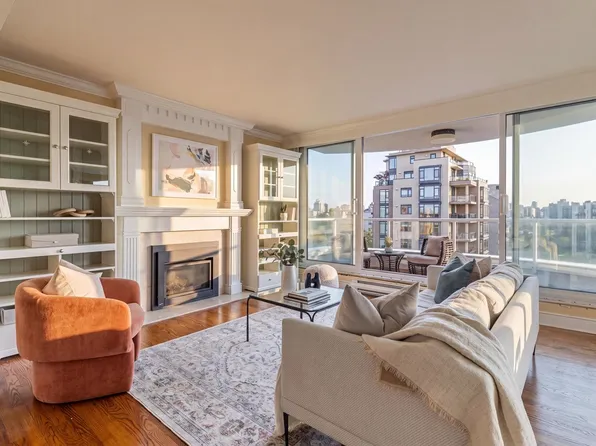 2350 W 39th Ave #903, Vancouver, BC V6M 1T9
