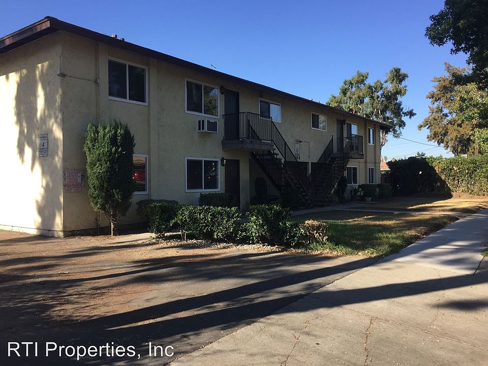 1st image of 944 E Deodar St APT 4