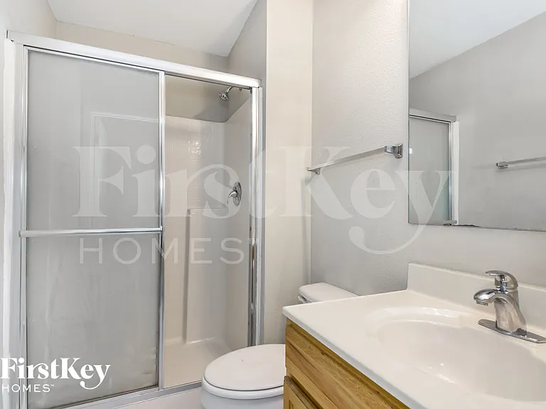 3808 McKinley Dr — Photo 10