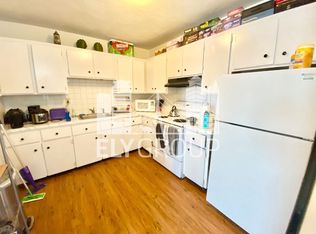 8 Medford St PENTHOUSE 3, Somerville, MA 02143