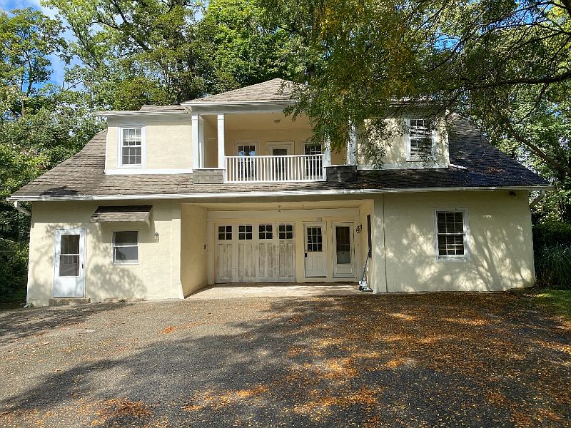 1st image of 437 N Highland Ave #A