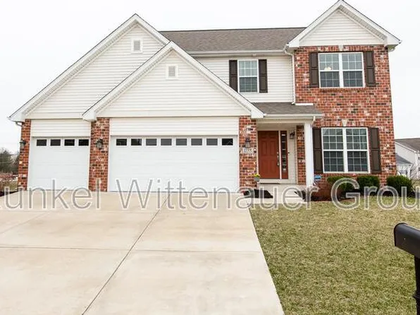 2724 Ambridge Dr, Shiloh, IL 62221