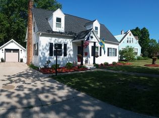 1605 Sheldon Rd, Grand Haven, MI 49417