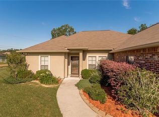 41011 Berry Ridge Dr, Ponchatoula, LA 70454