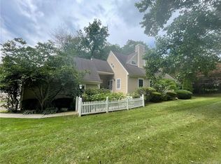 1 Yorkshire Ln UNIT 1, Branford, CT 06405