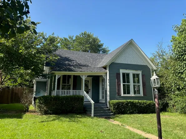 412 W Day St, Denison, TX 75020
