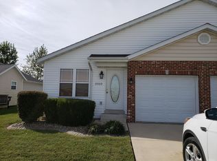 3333 Fox Valley Ln, Belleville, IL 62220