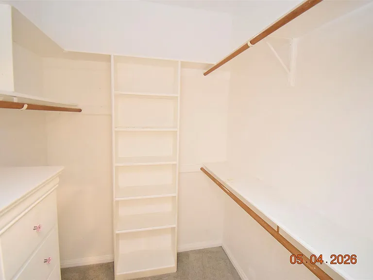 421 Creekside Dr — Photo 19