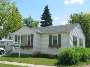411 9th Ave N, Grand Forks, ND 58203
