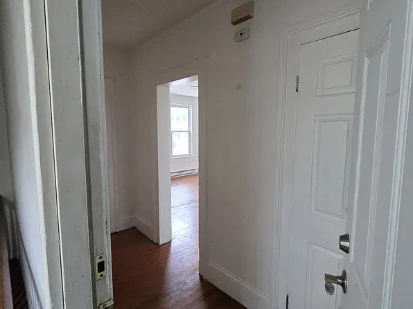 35 Conklin St #B2, Poughkeepsie, NY 12601