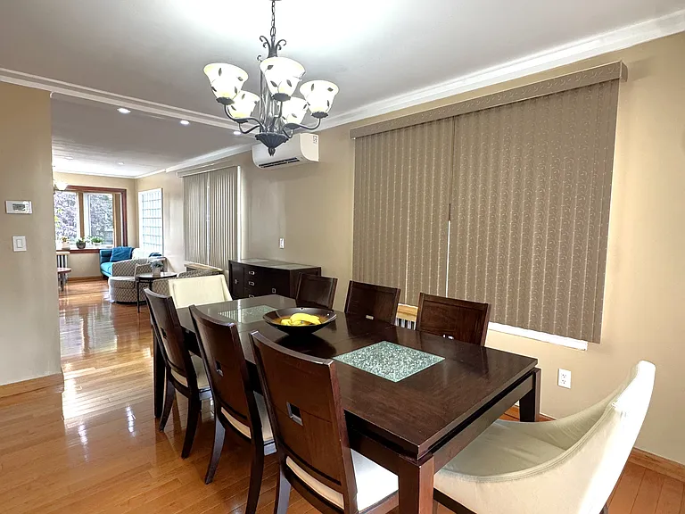 80-20 Margaret Pl #1G — Photo 12
